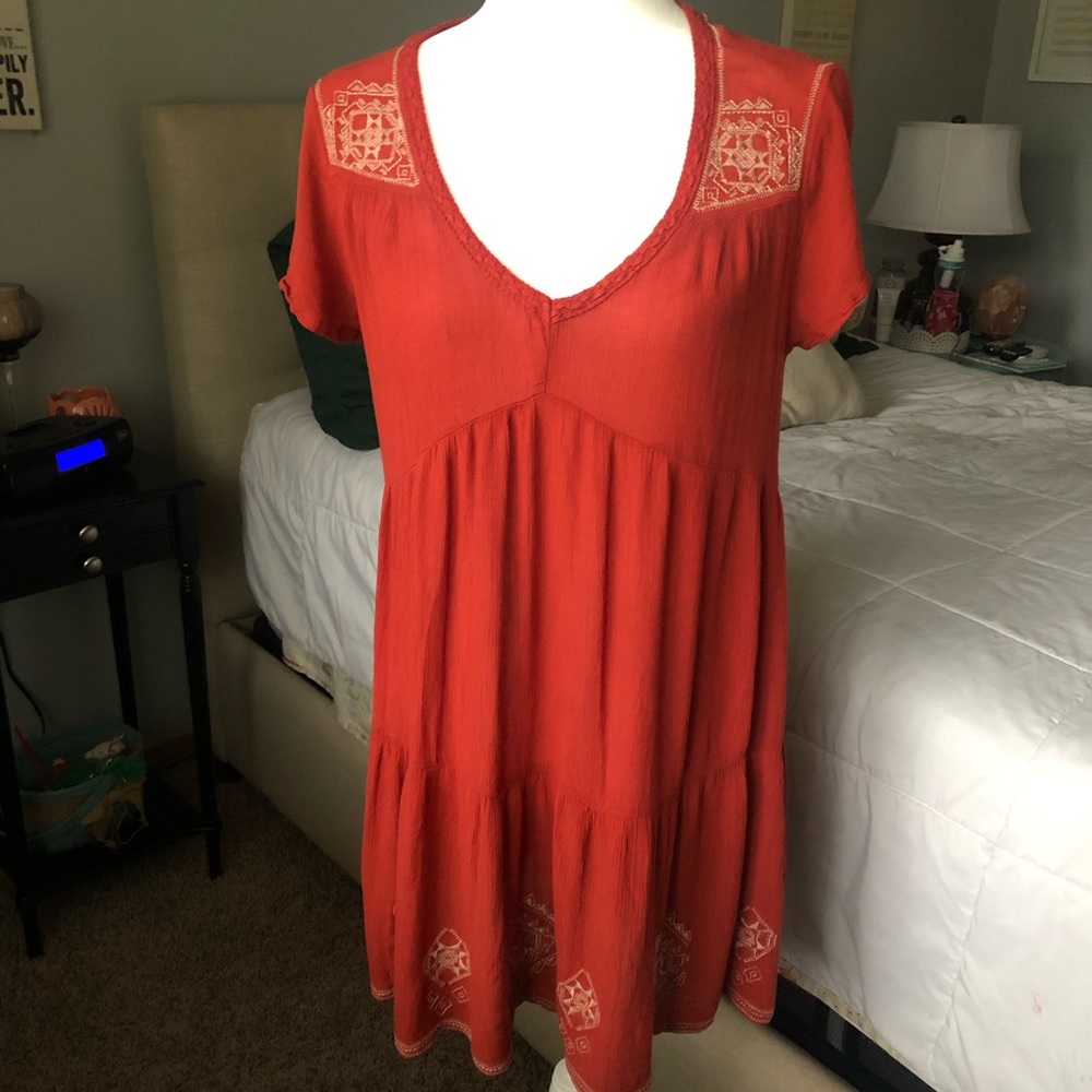 Knox Rose Medium V-neck Embroidered Rust Tunic